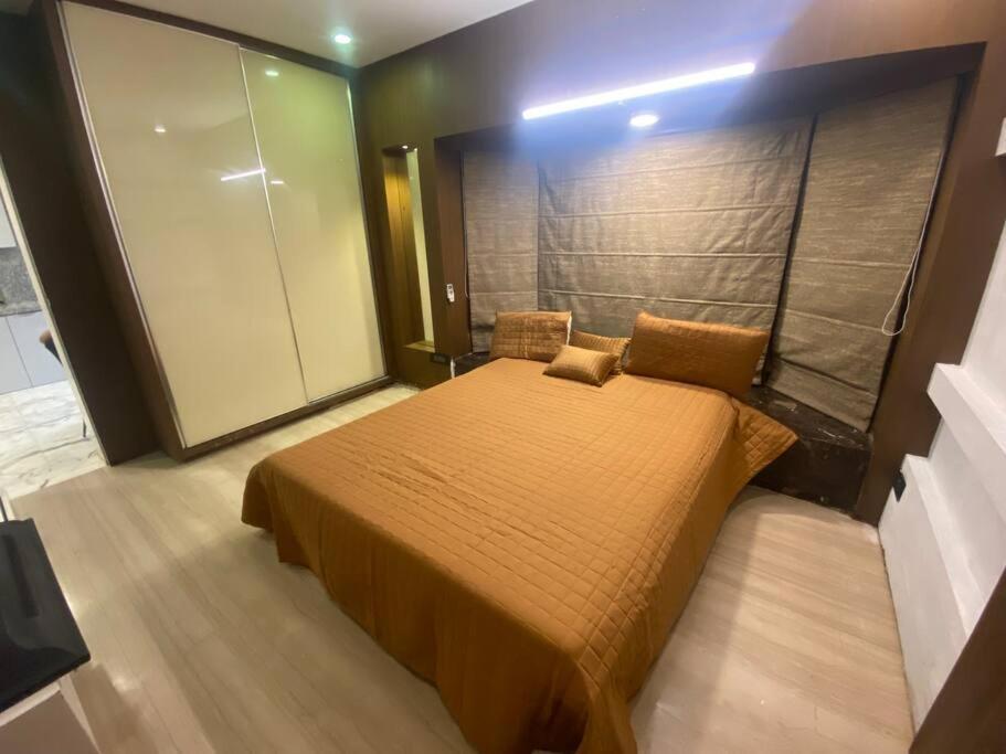 شقة Bandra'S Prime Luxurious 2 Bhk مومباي المظهر الخارجي الصورة